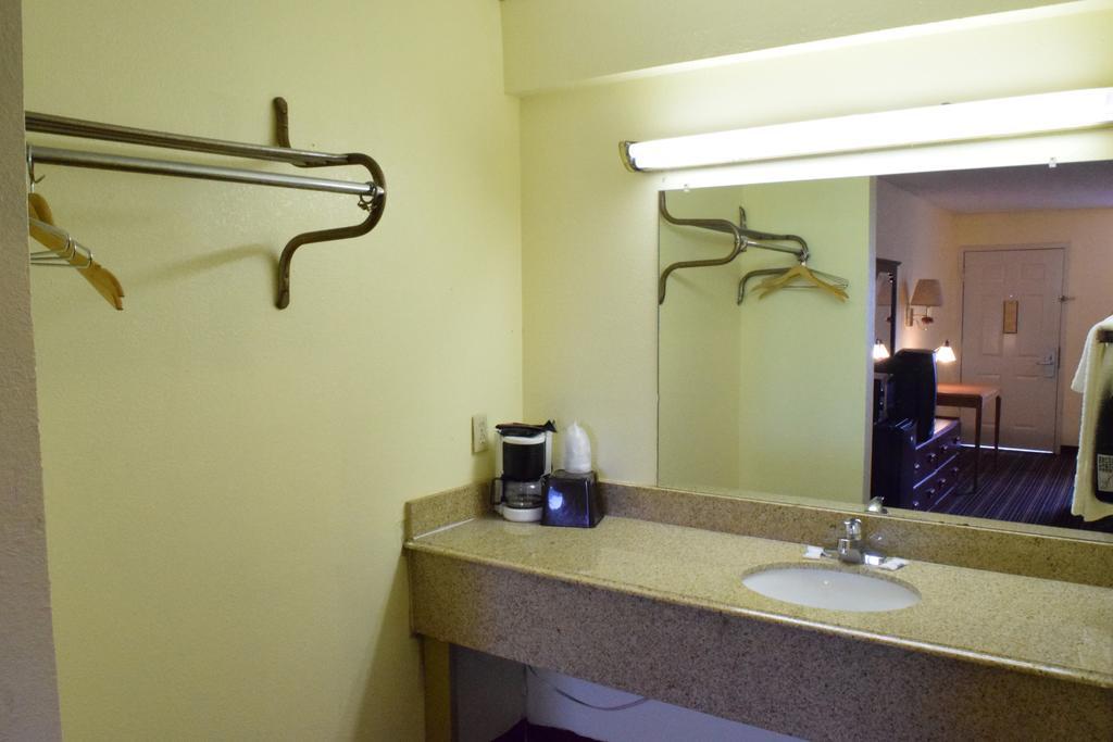 Executive Inn Odessa Quarto foto